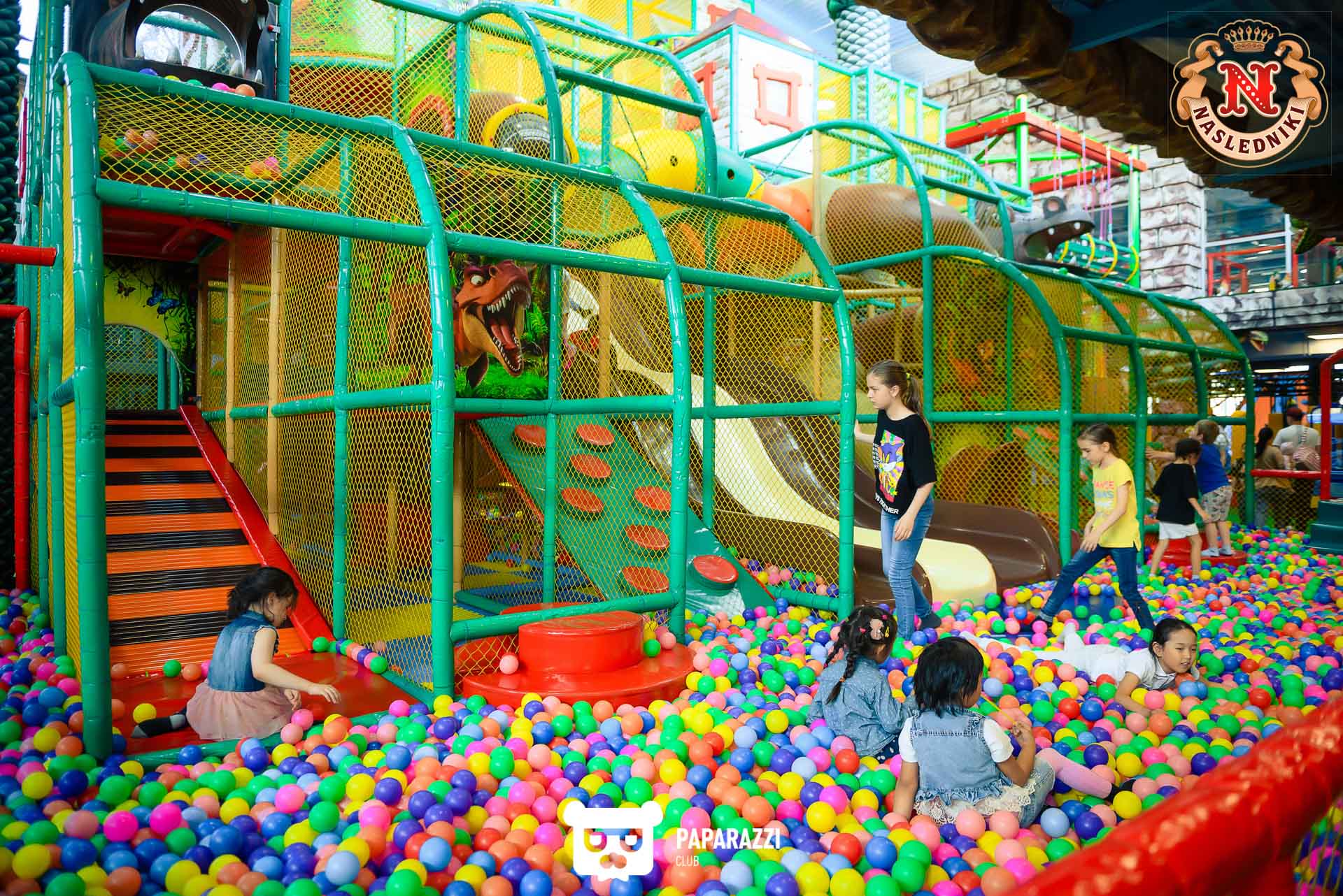 Центр семейного отдыха "Наследники" в ТРЦ Maxima Алматы 07.05.2022 Центр семейного отдыха "Наследники" в ТРЦ Maxima