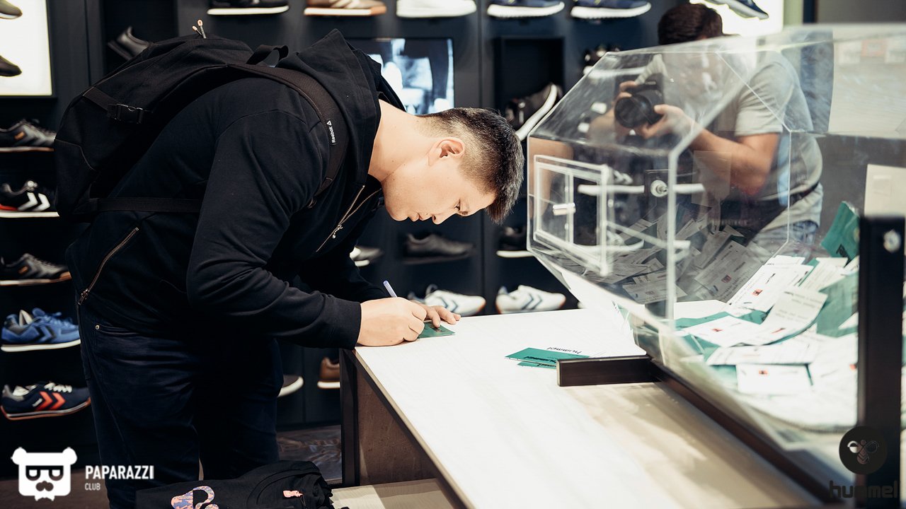 Открытие первого официального магазина датского бренда Hummel в Казахстане Алматы 08/26/2018 Открытие первого официального магазина датского бренда Hummel в Казахстане