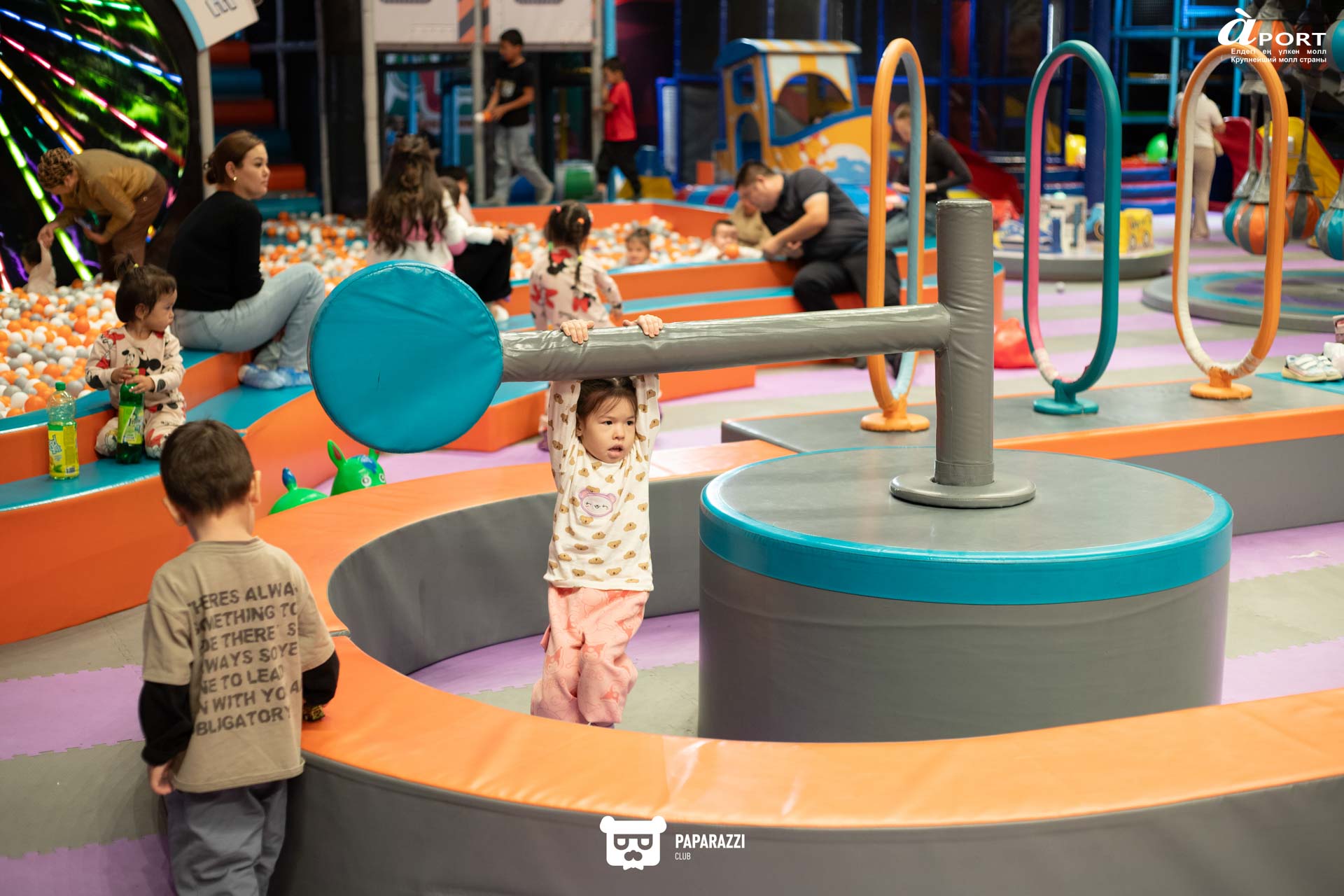 День рождения Aport Mall West Алматы 20.09.2025 День рождения Aport Mall West