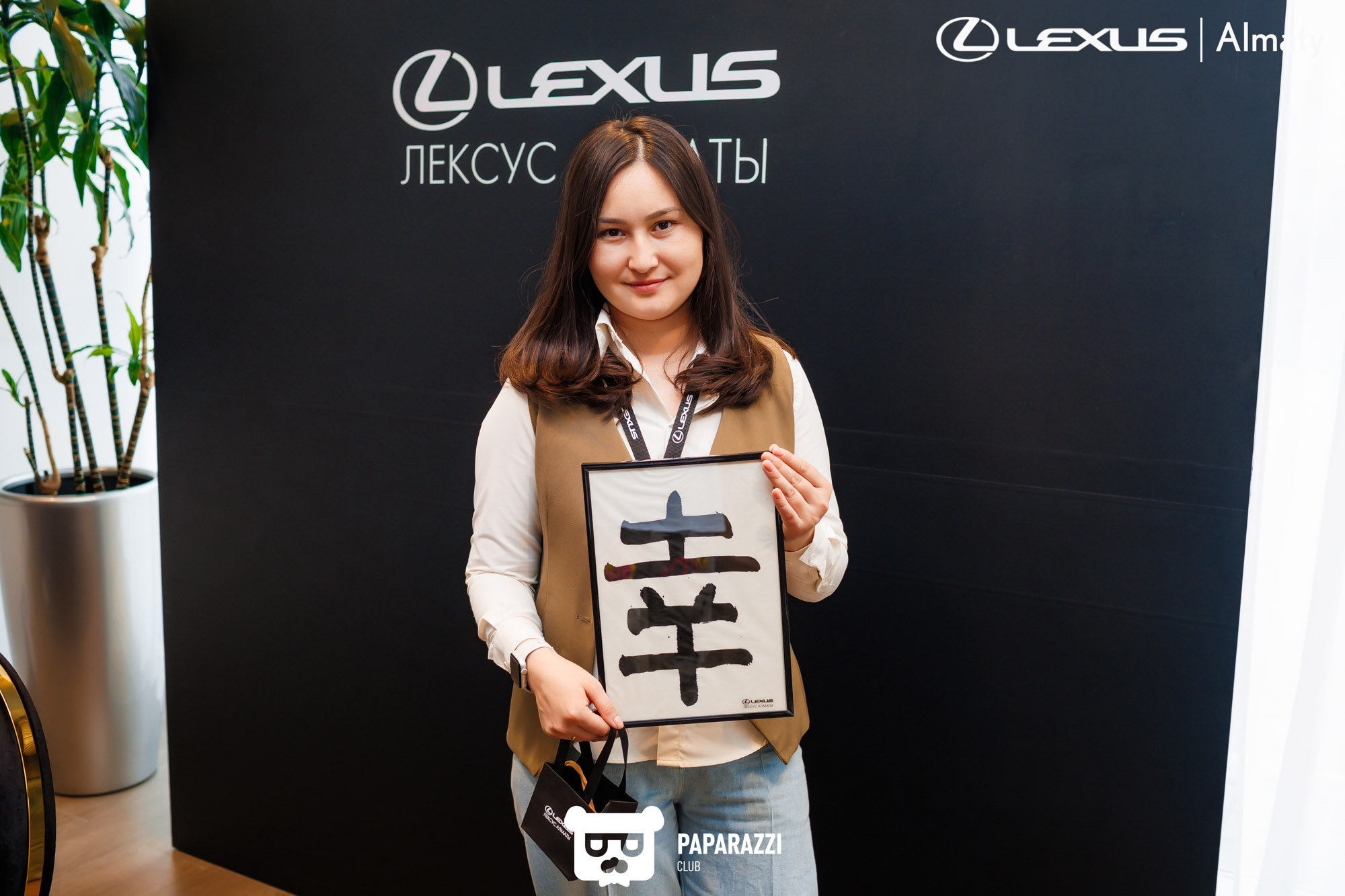 Lexus Center Almaty Мастер-класс по каллиграфии и диффузорам