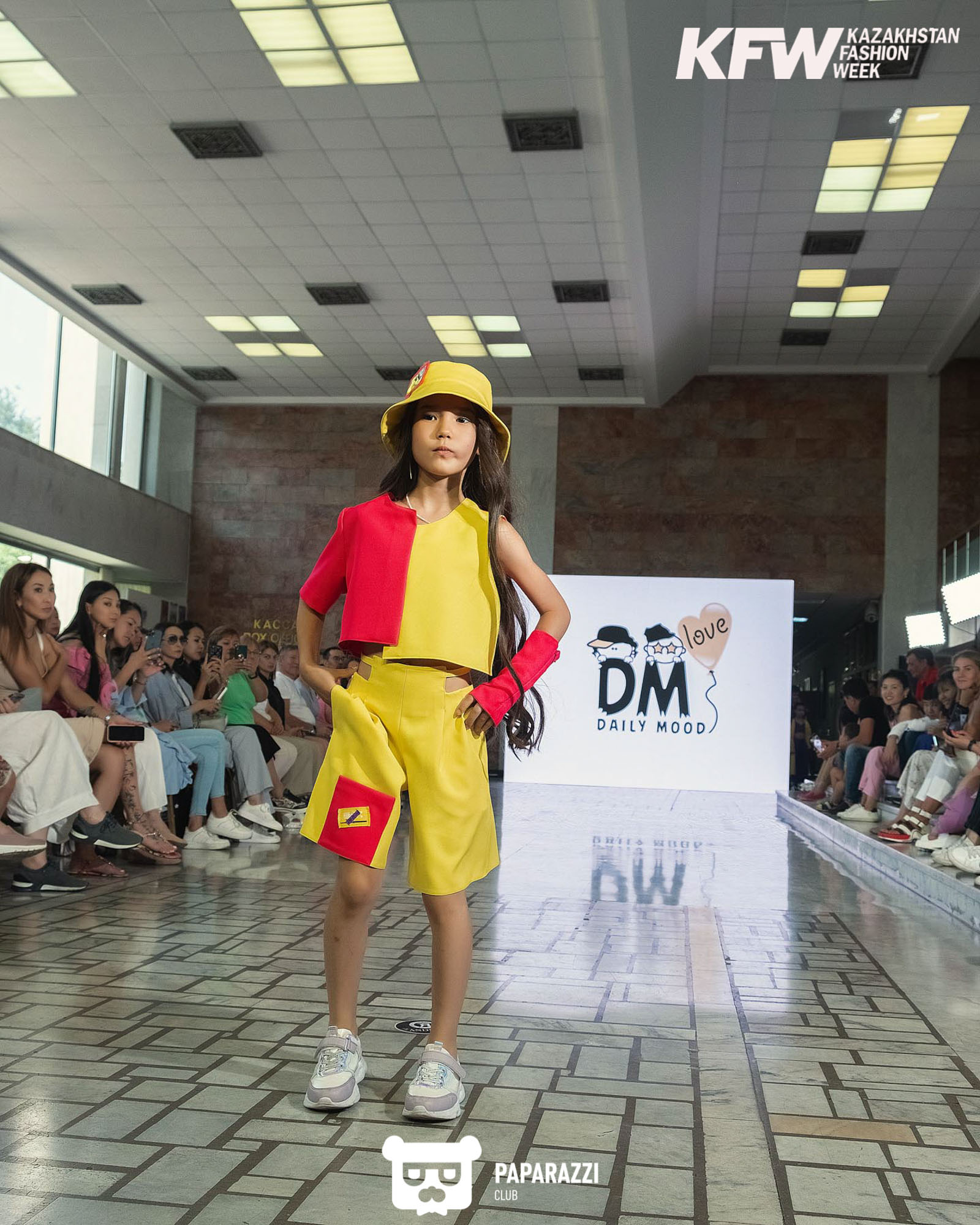 Показ "Мода за счастье детей" при поддержке Национальной Недели моды KAZAKHSTAN FASHION WEEK